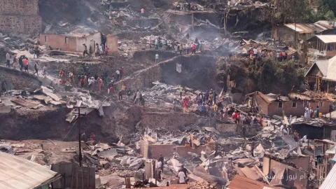 آتش‌سوزی مرگبار در کنگو: ۲۴ دانش‌آموز جان خود را از دست دادند